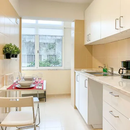 92 - Your In * Лиссабон